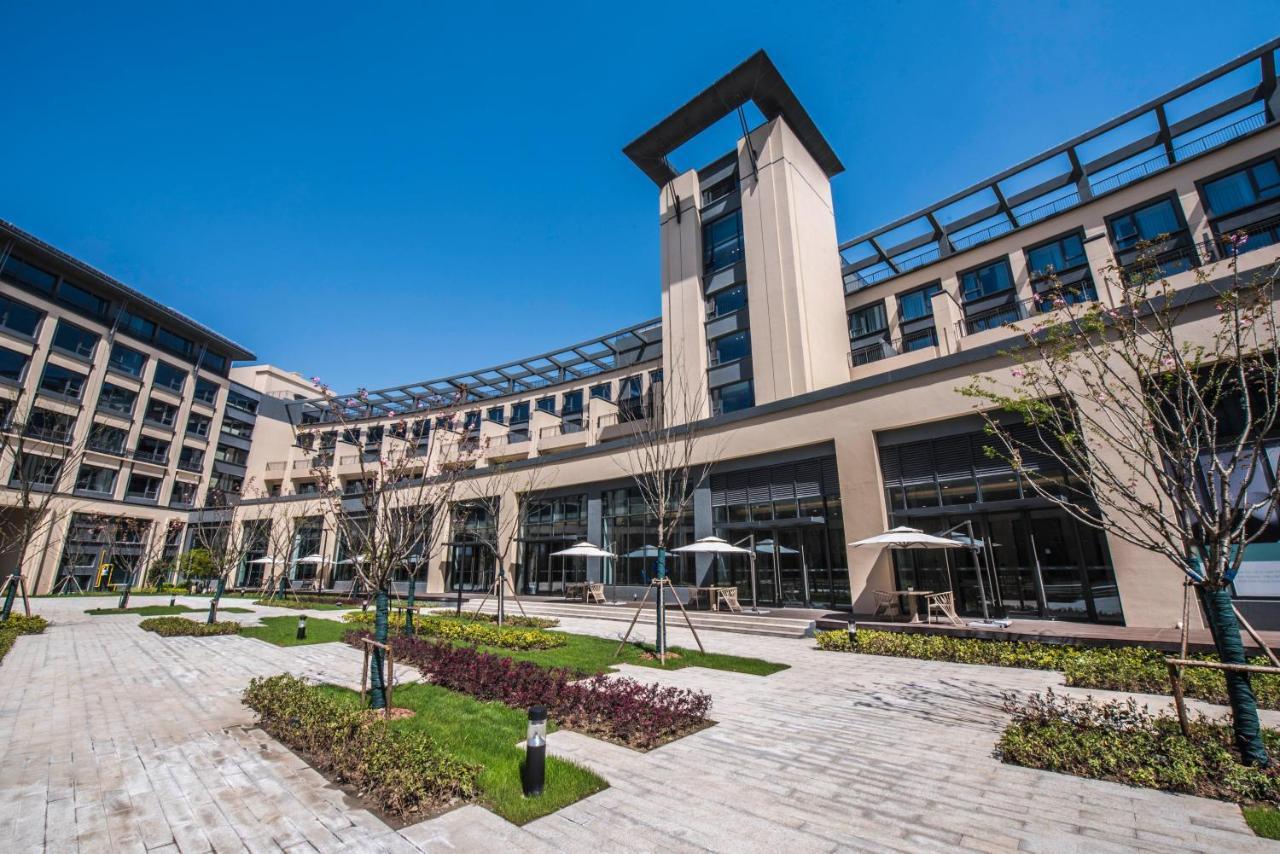 Q-box Sanjiagang -offer Pudong International Airport And Shuttle 4*