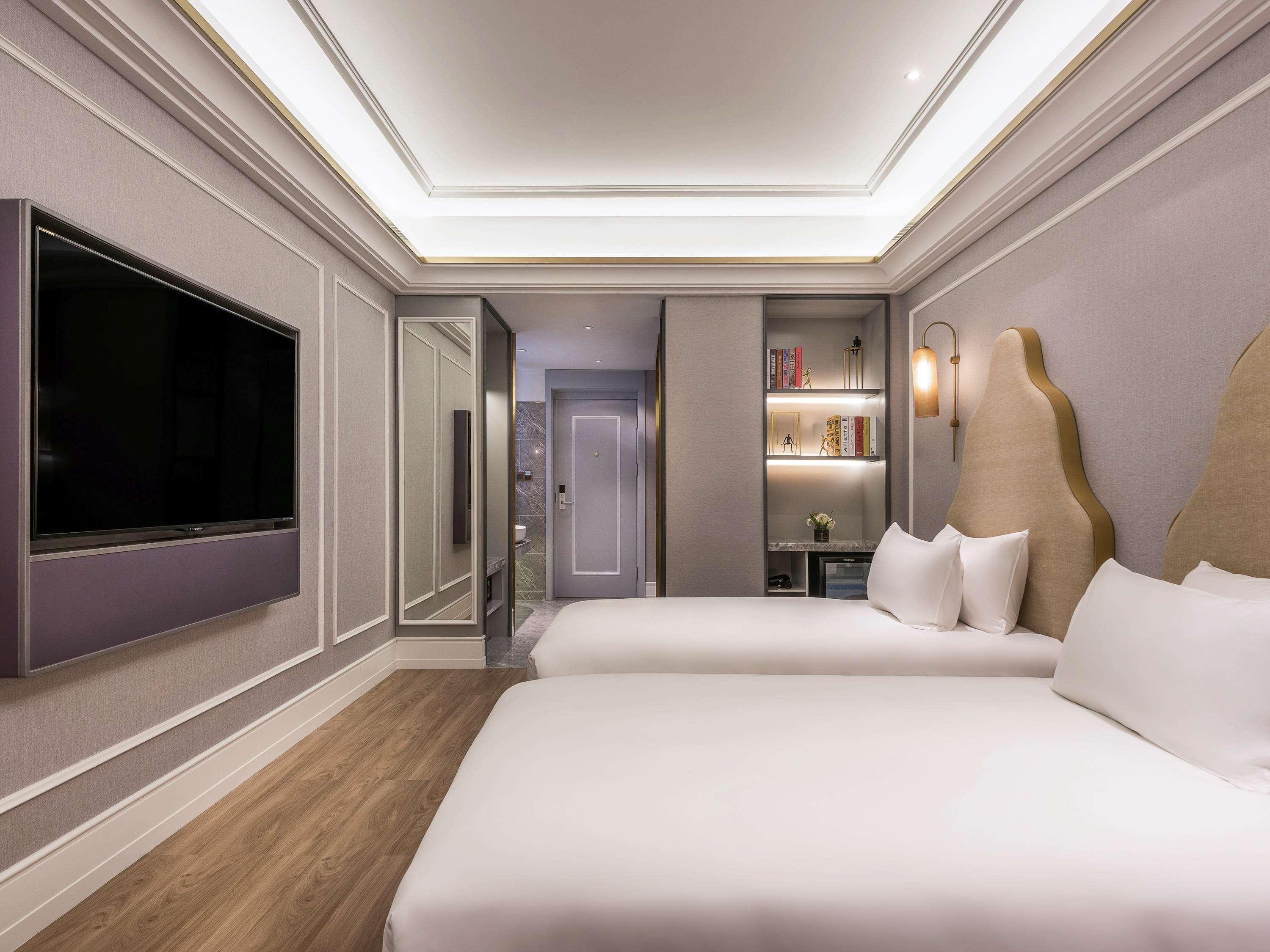 Mercure Shanghai Jiuting Hotel