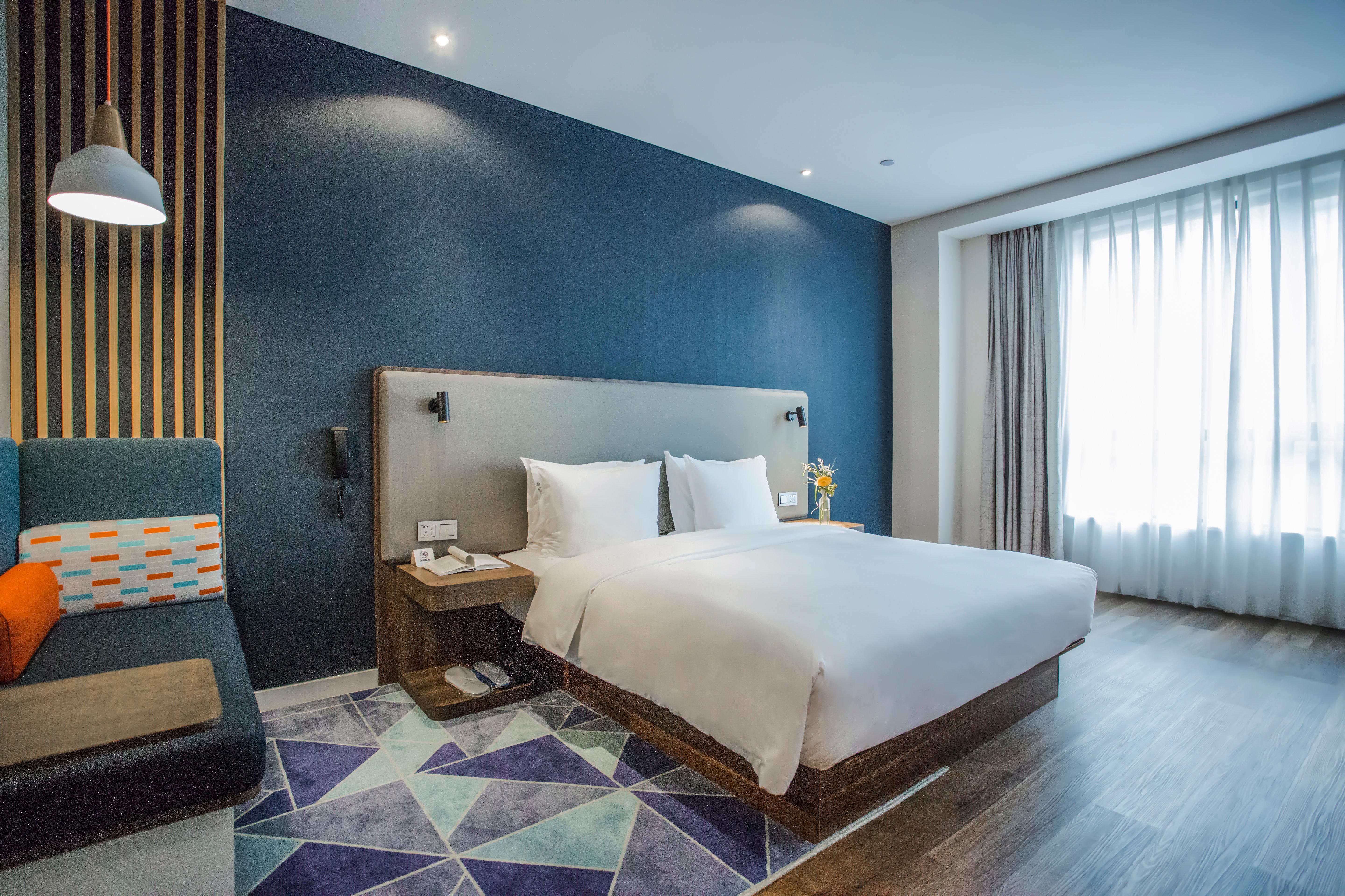 Express Pudong Chuansha, An Ihg Hotel 2*