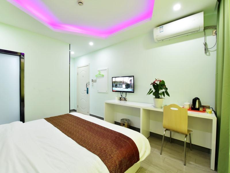 Shell Baoshan District Gucun Park Jutai Road Hotel