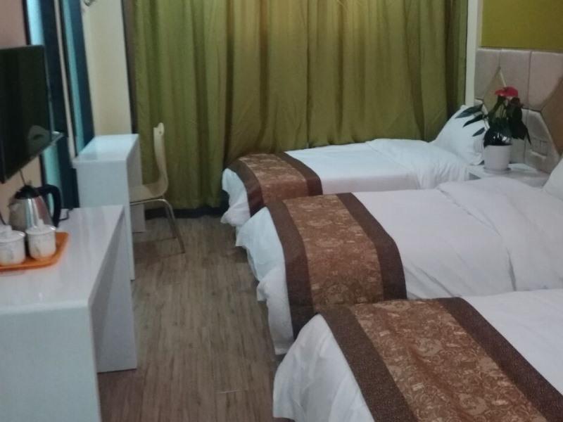 Shell Baoshan District Gucun Park Jutai Road 2* Shanghai
