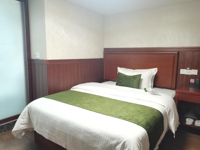 Hotel Greentree Alliance Shanghai Huangpu District Chenghuang Temple Bund Hotel 2*