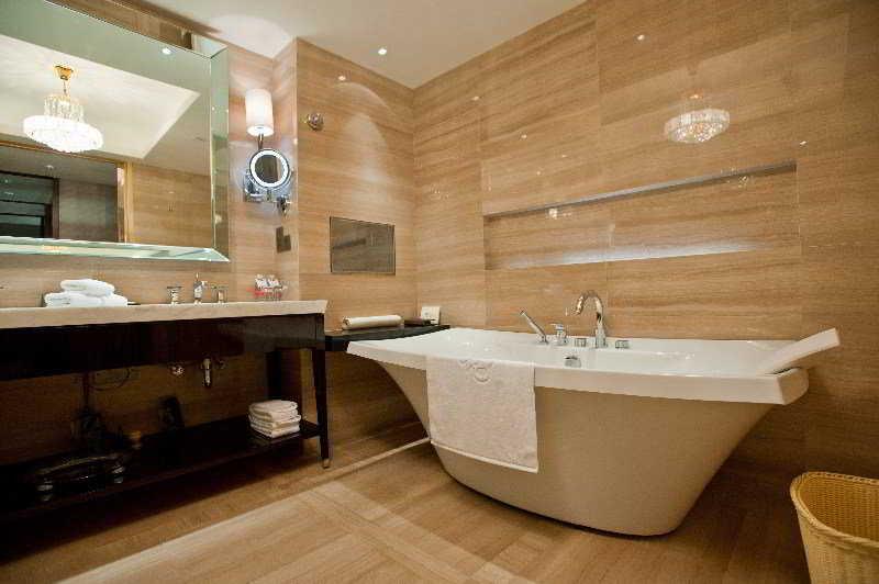 Royal International - Pudong International Airport Hotel