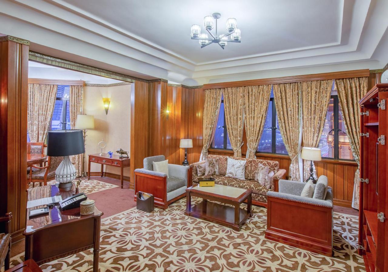 Fairmont Peace On The Bund Otel 5*