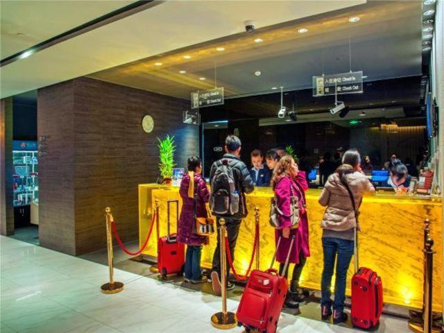 Jinjiang Nanjing Road Pedestrian Streeteast 3*
