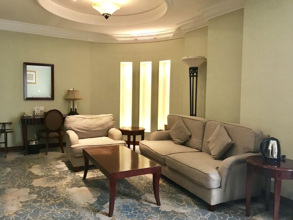 Hotel The Bund Riverside 4*