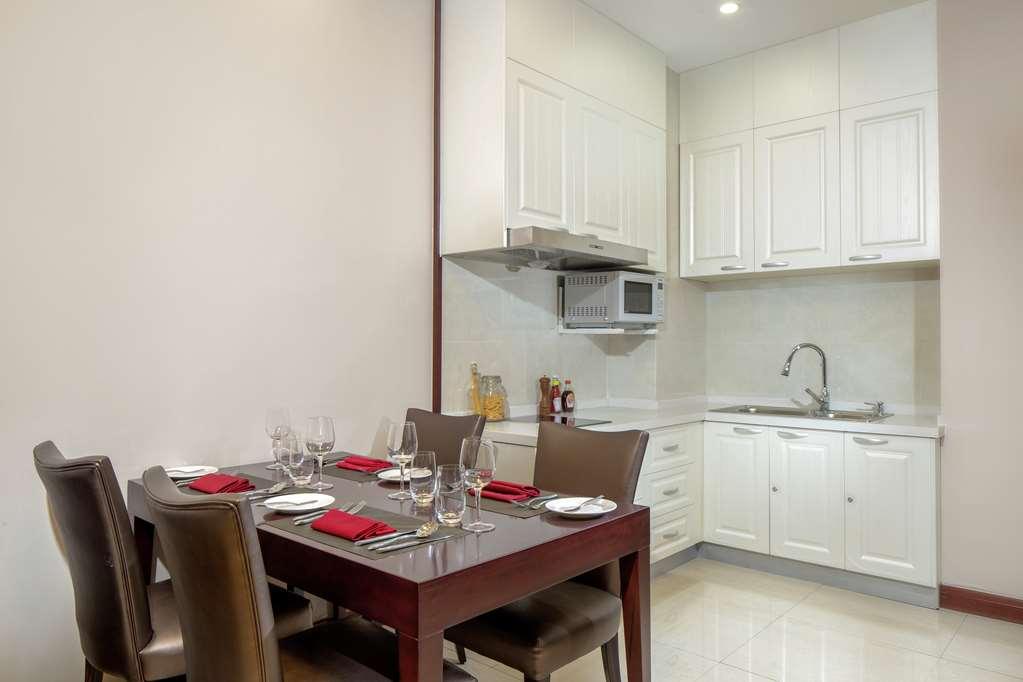 Doubletree By Hilton Jing'an Hotel Shanghai