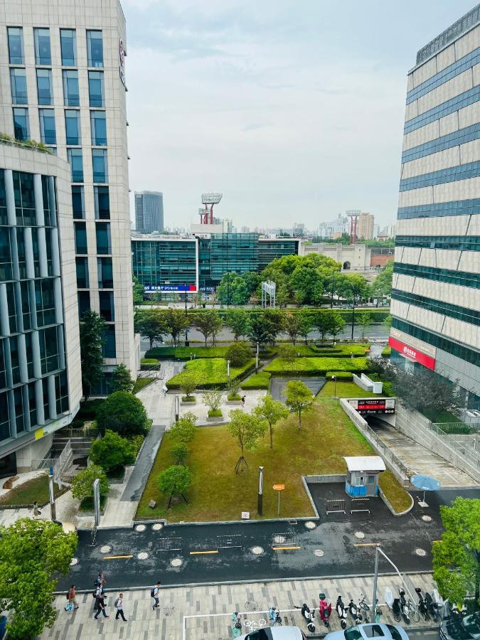 Apartment Top Floor Sunny Bedroom Near Fudan Shanghai