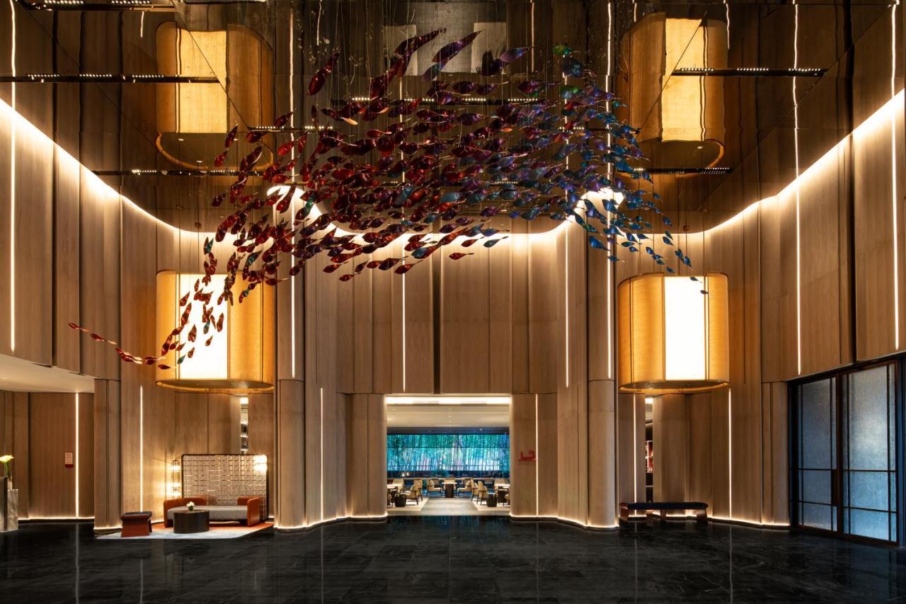 Khách sạn Hualuxe Changfeng Park 5*