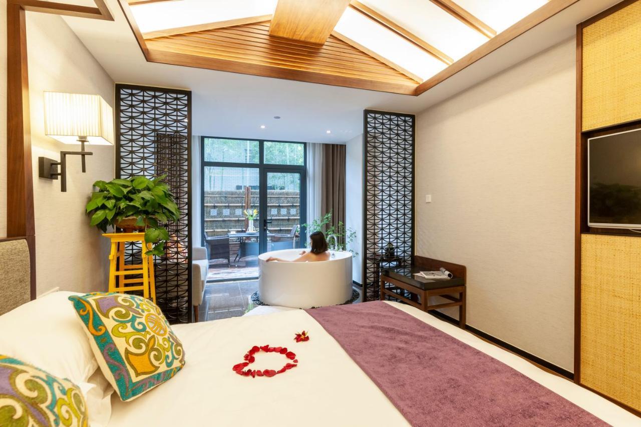 Hotel Ssaw Boutique South Xuhui Riyueguang 4*