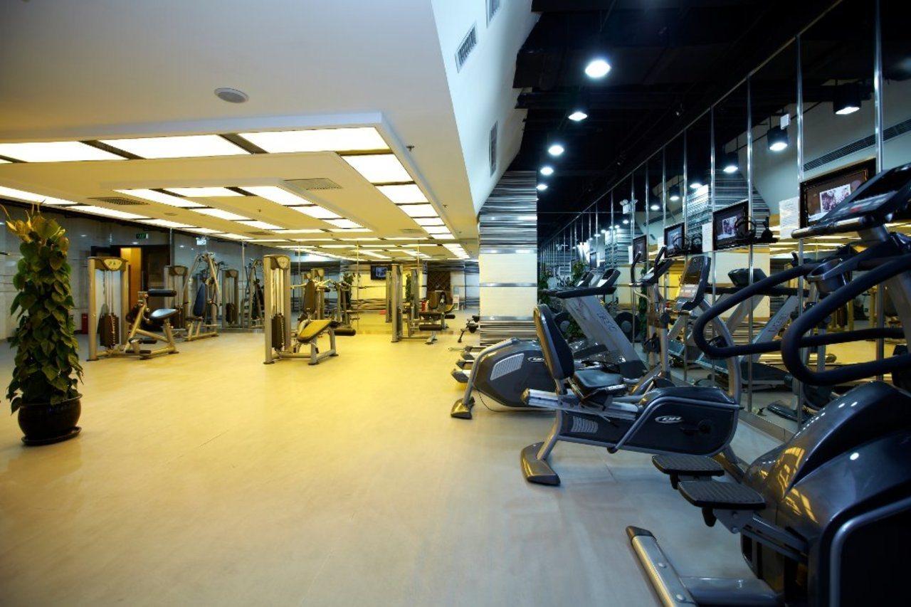 Ramada Plaza Pudong Airport - A Journey Starts At The Pvg Airport 4*