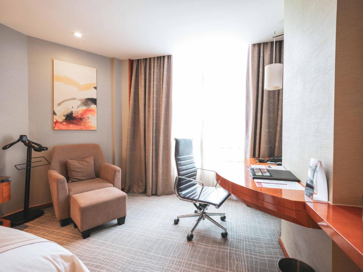 Hotel Ramada Plaza Pudong Airport - A Journey Starts At The Pvg Airport