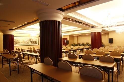 Yangkun Huafu International 4* Shanghai