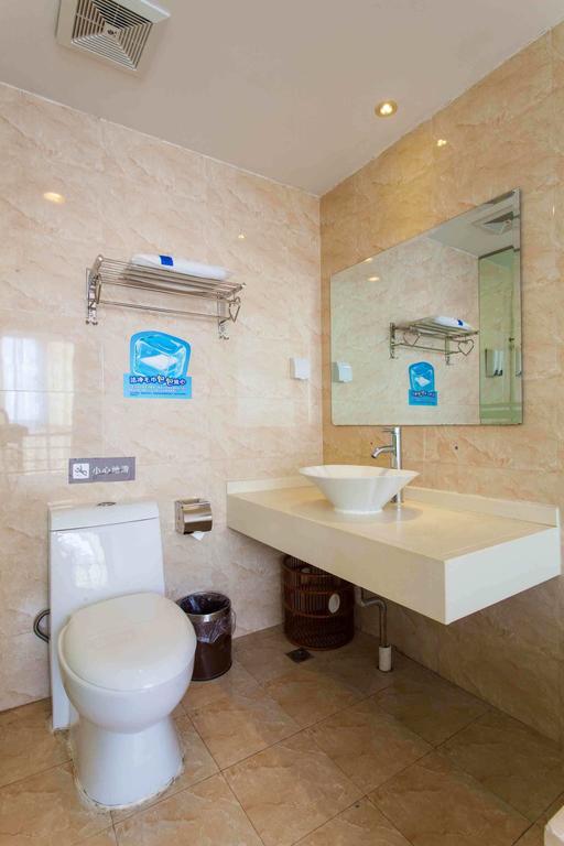 7Days Inn Shanghai Damuqiao Subway Station Hotel