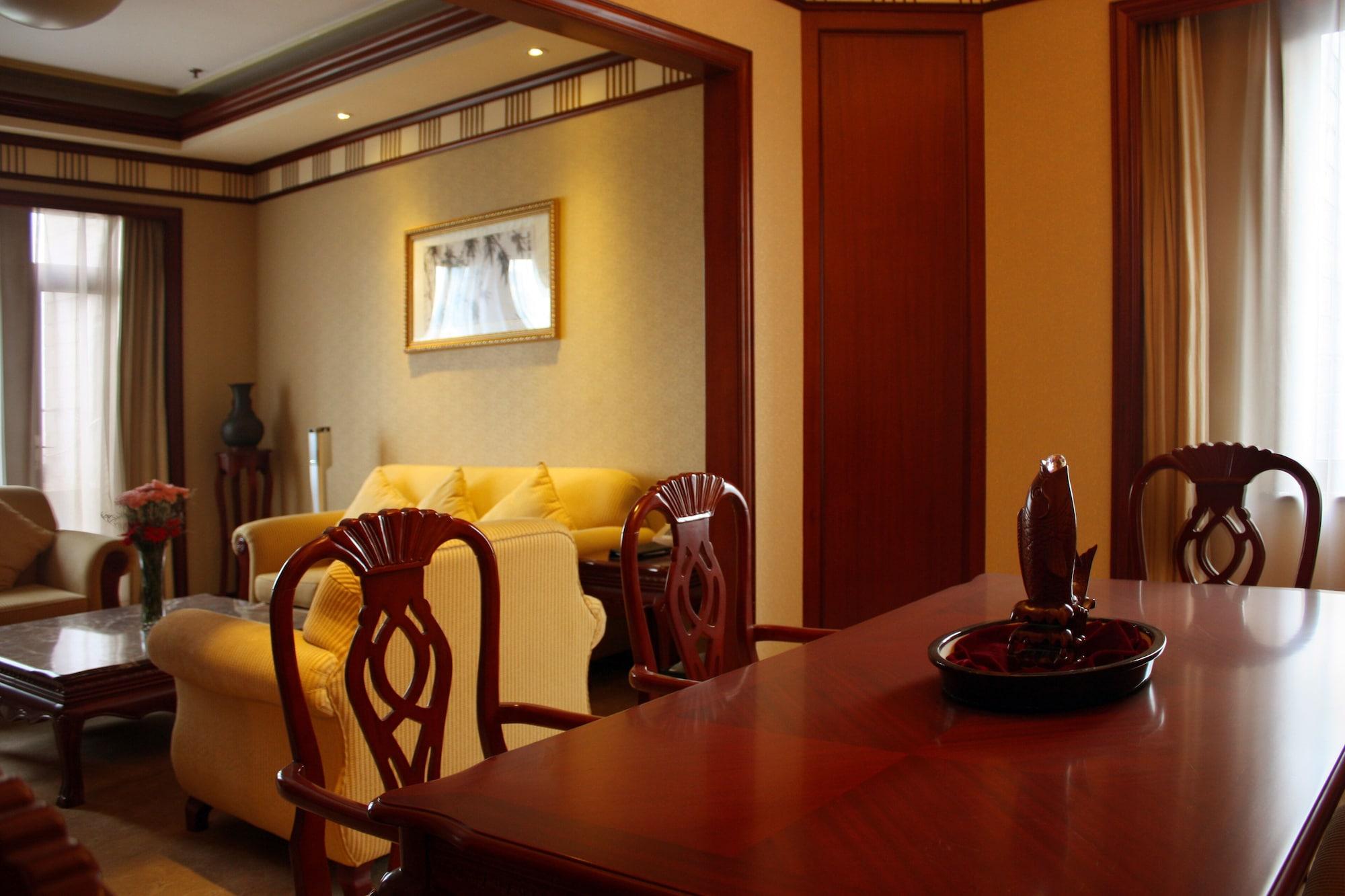 Jin Jiang Park 4* Şanghay