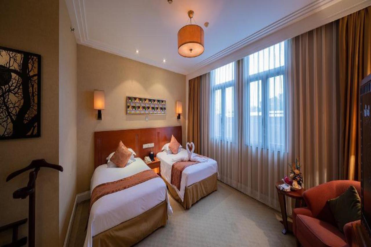 Broadway Mansions - On The Bund Xangai