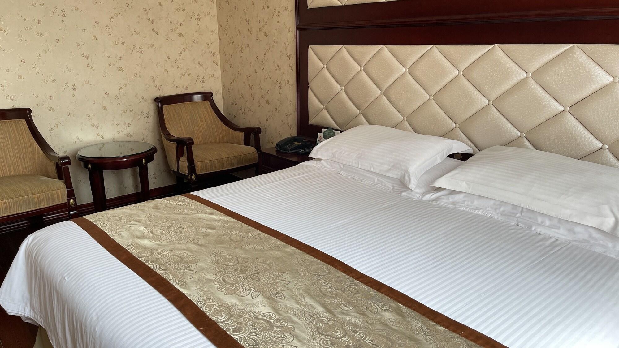 Seventh Heaven Otel 3*
