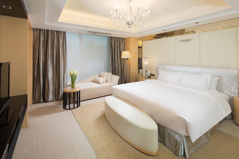 Hilton City Center Hotel Shanghai