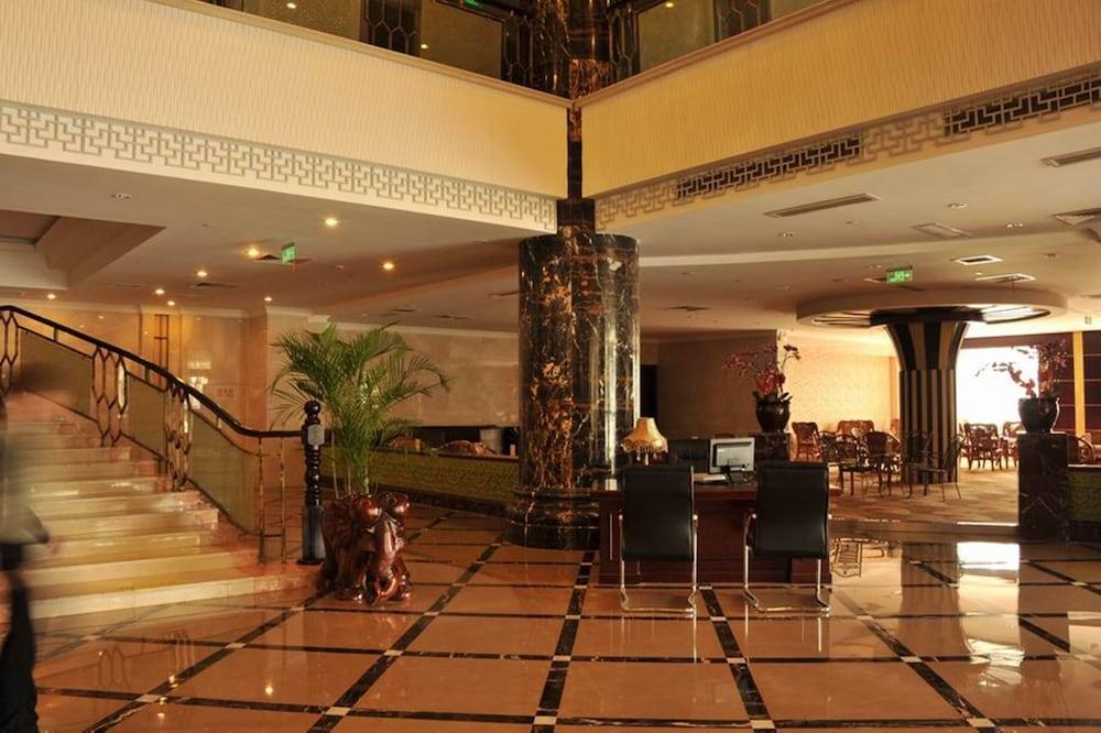 Hotel Shahai International