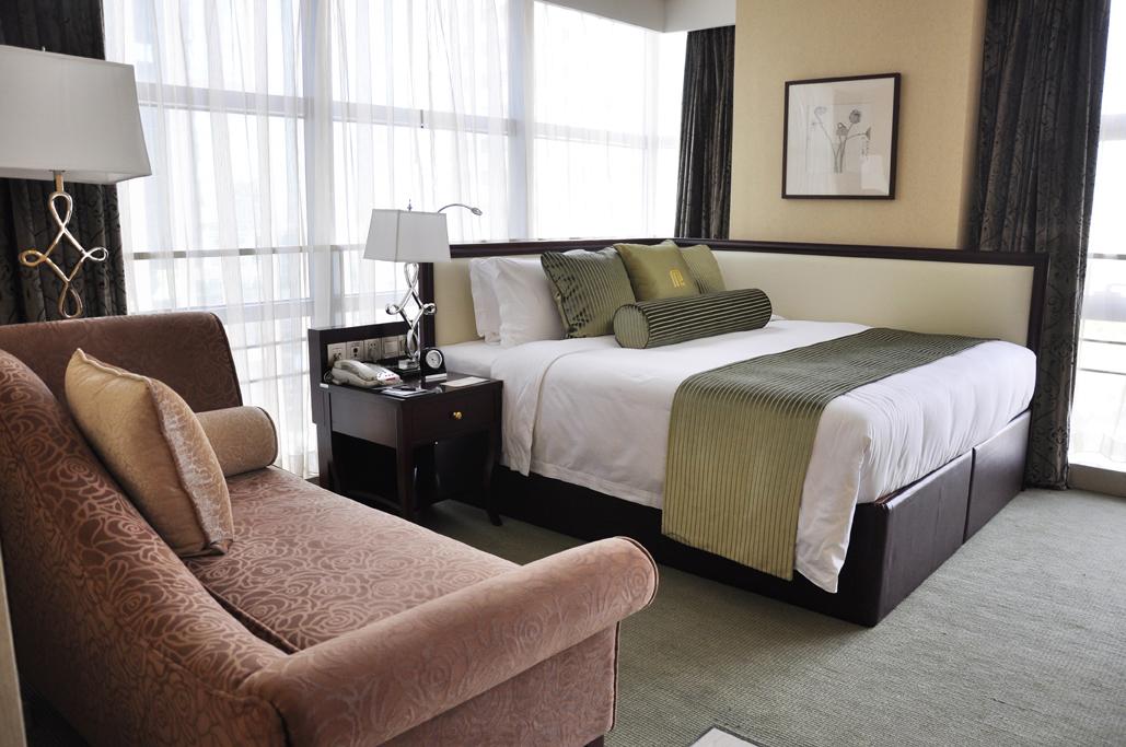 Regal Plaza & Waigaoqiao Hotel 4*