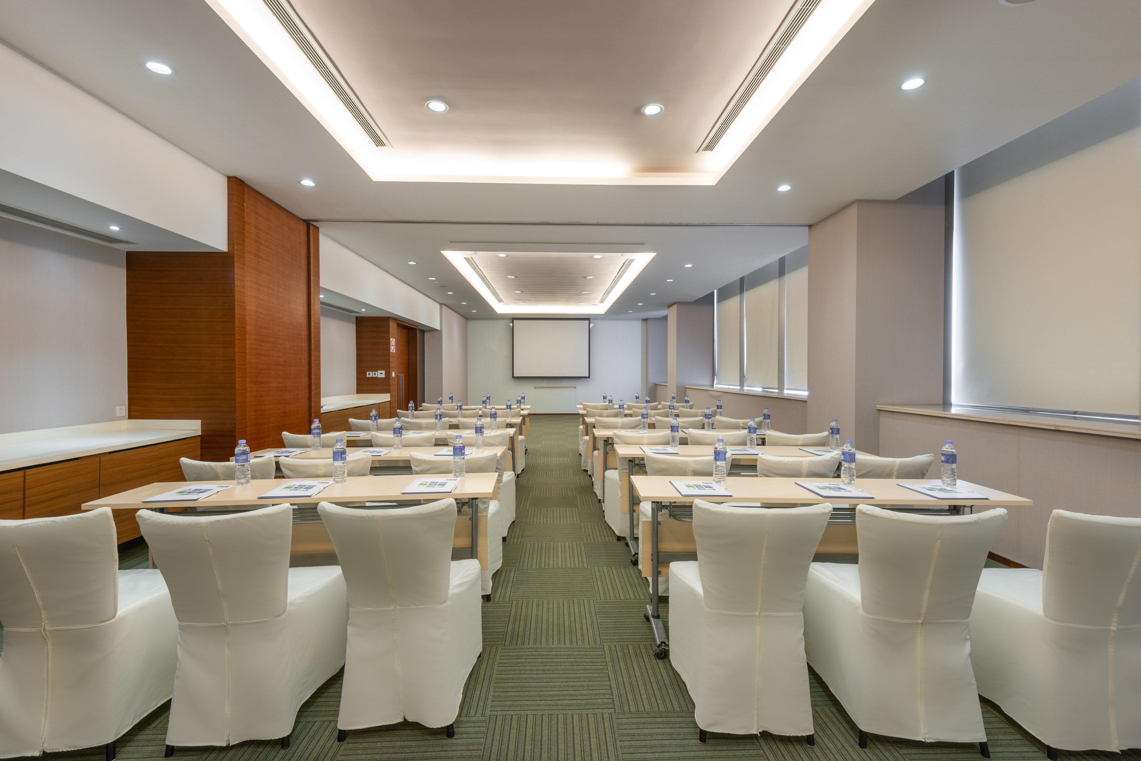 Hotel Express Jinsha By Ihg 4*
