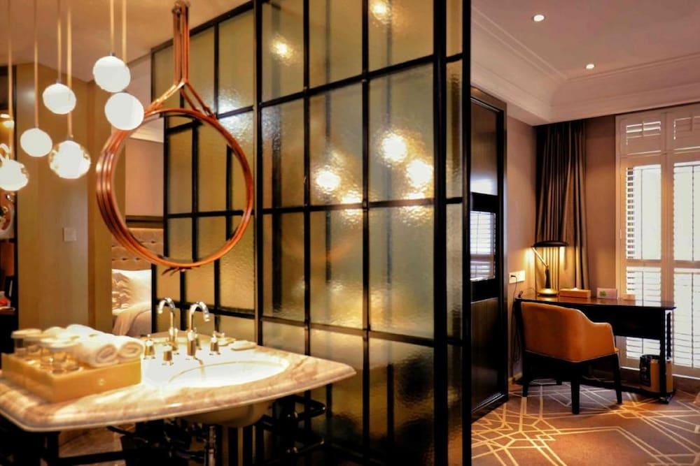 Jinjiang Metropolo Classiq Nanjing Road Hotel