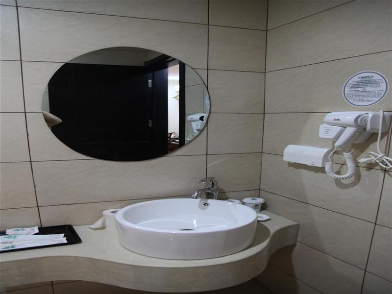 Greentree Alliance Minhang Jiaotong University Hotel 3*