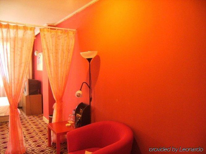 24k International - Nan Jing Road Branch Hotel 2*