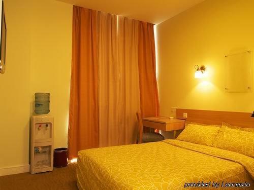Hotel 24k International - Nan Jing Road Branch 2*