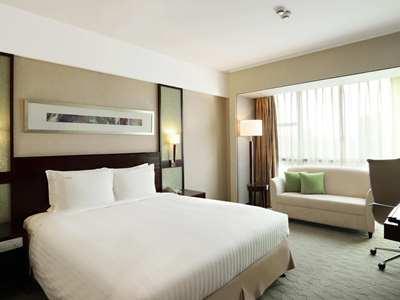 Pudong Nanpu By Ihg Hotel Shanghai