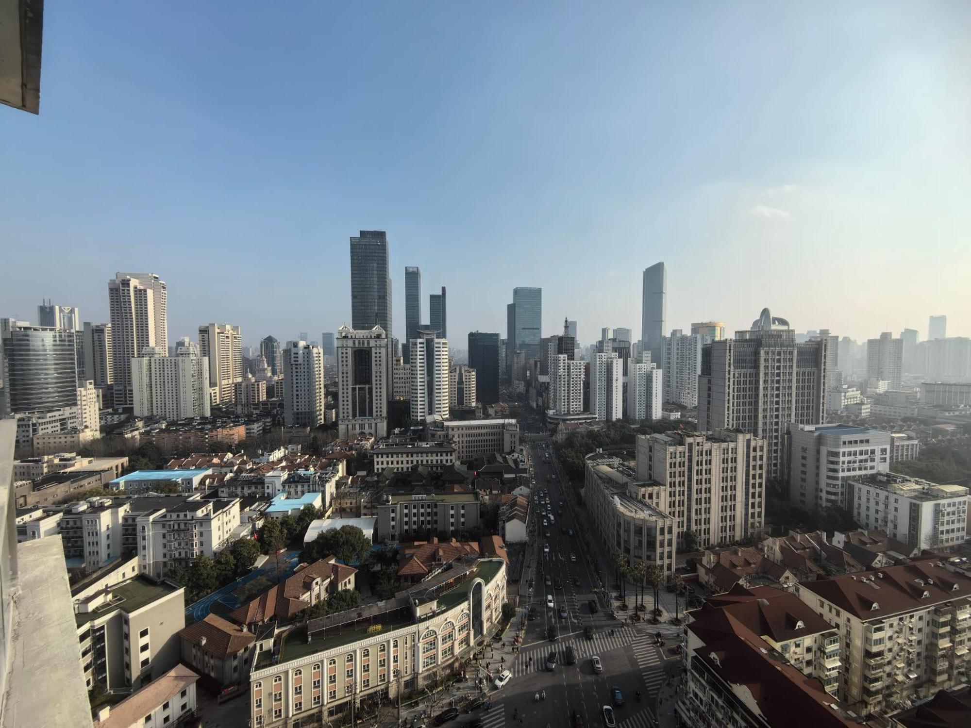 Downtown Yidu - Near Jing'an Temple Metro Station Pangsapuri