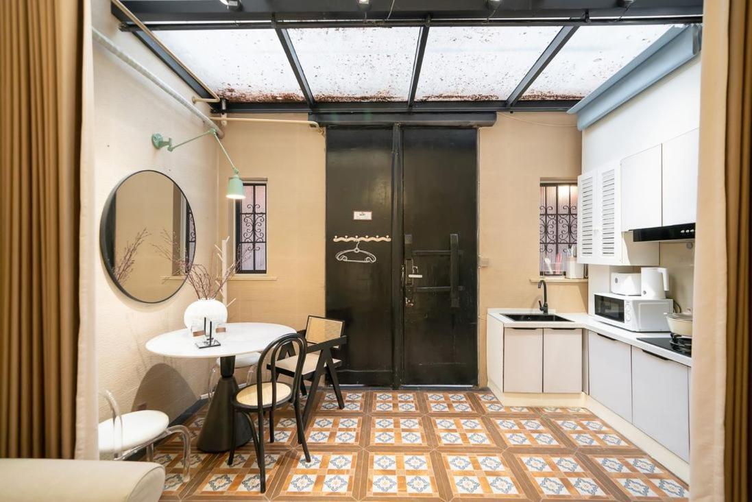 Hills & Serendipity Family Boutique Near Line13 Mid Huaihai Road Apartment Shanghai
