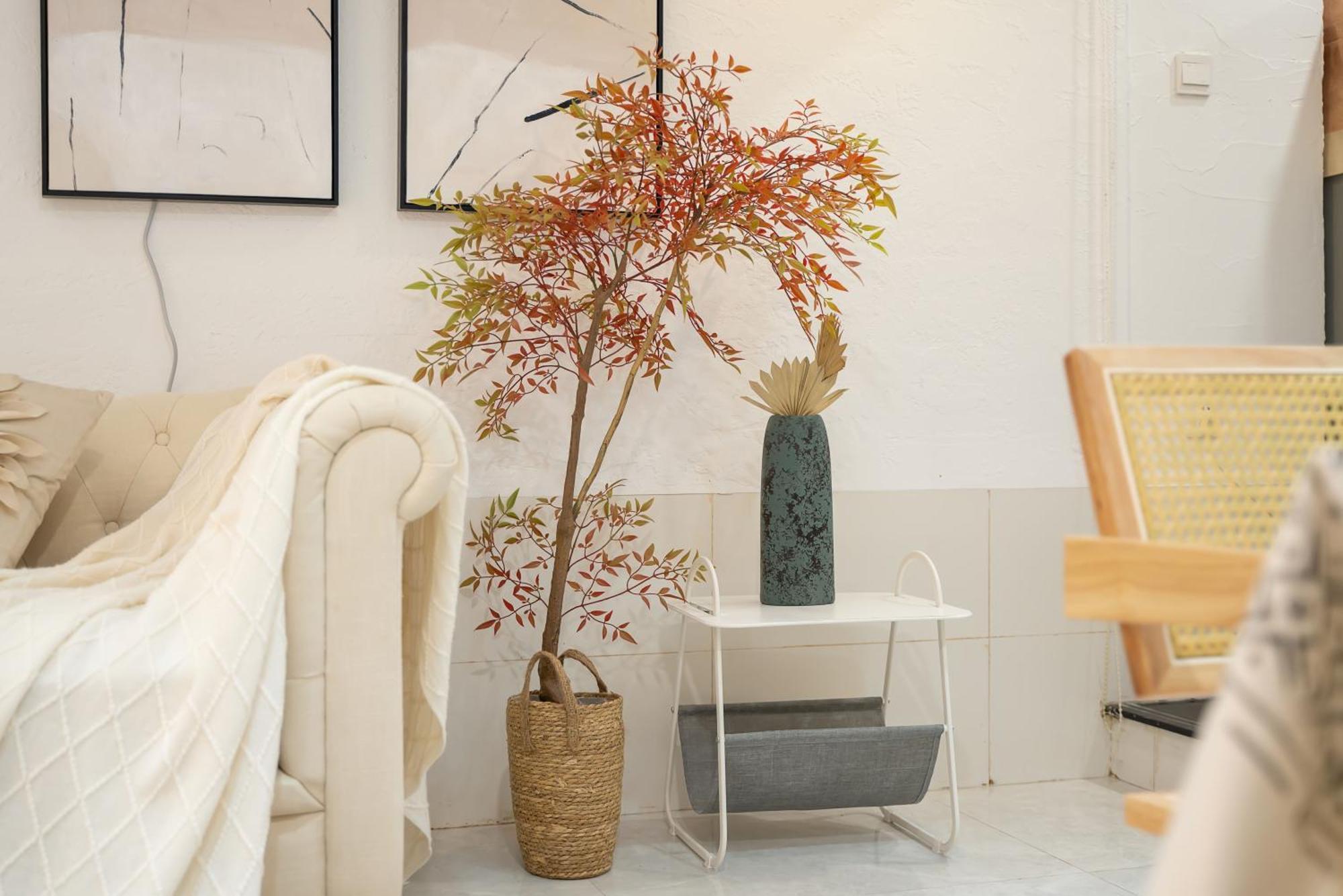 Downtown Yi Du - Near South Shaanxi Road Metro Station 600meters Apartment