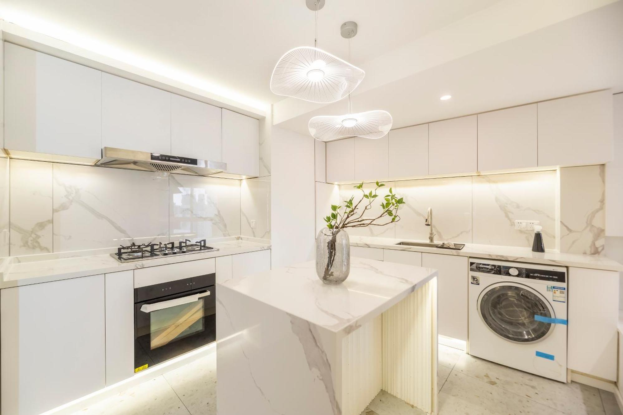 Pangsapuri Downtown Yidu - Near Jing'an Temple Metro Station *