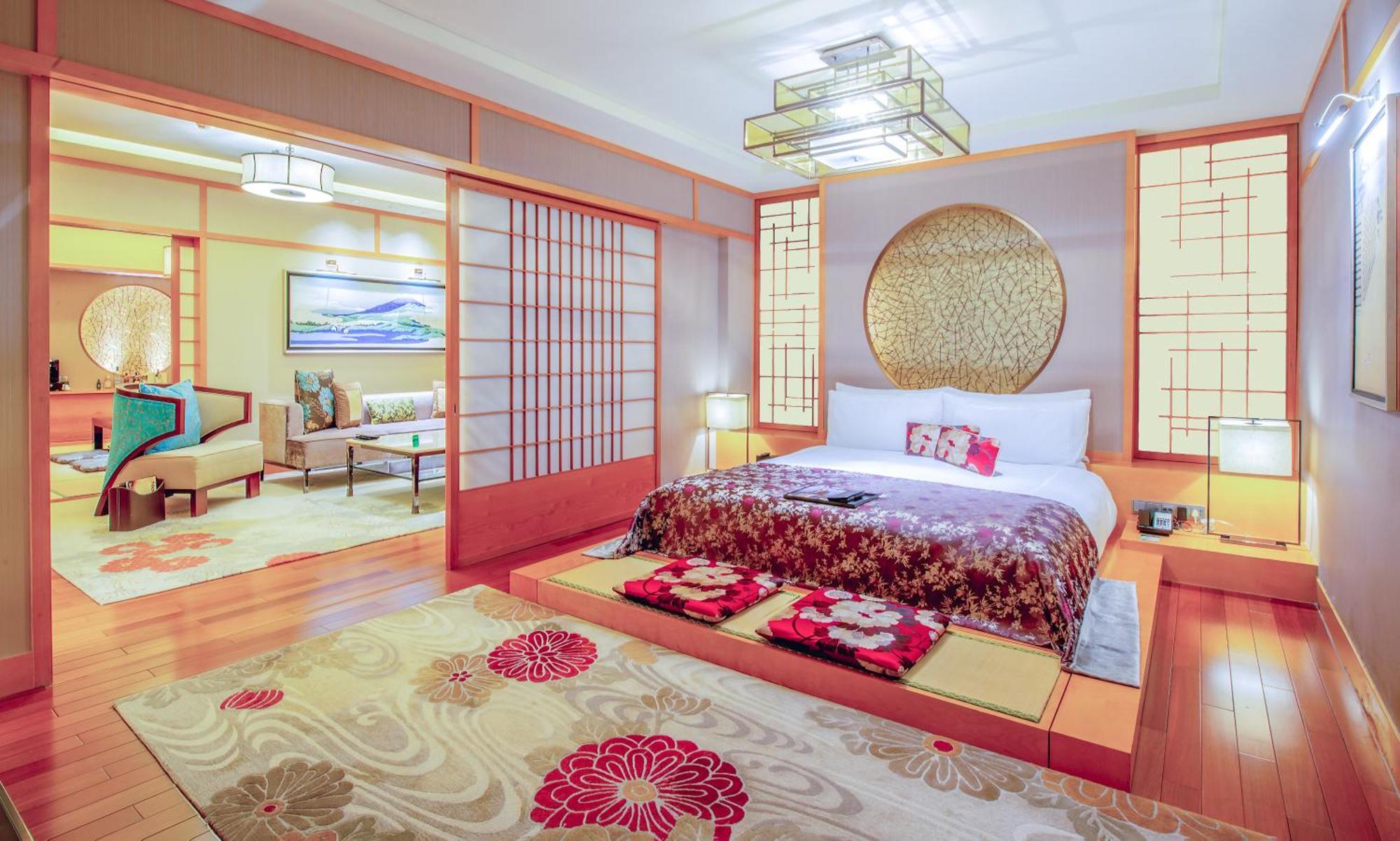 Fairmont Peace On The Bund 5*
