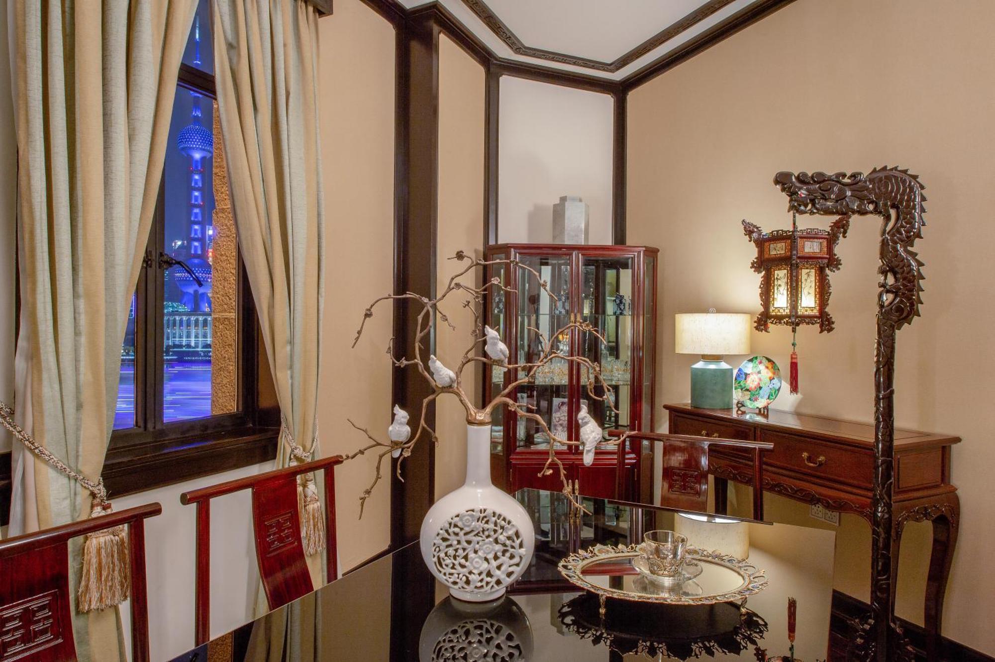 Fairmont Peace On The Bund Hotel 5*