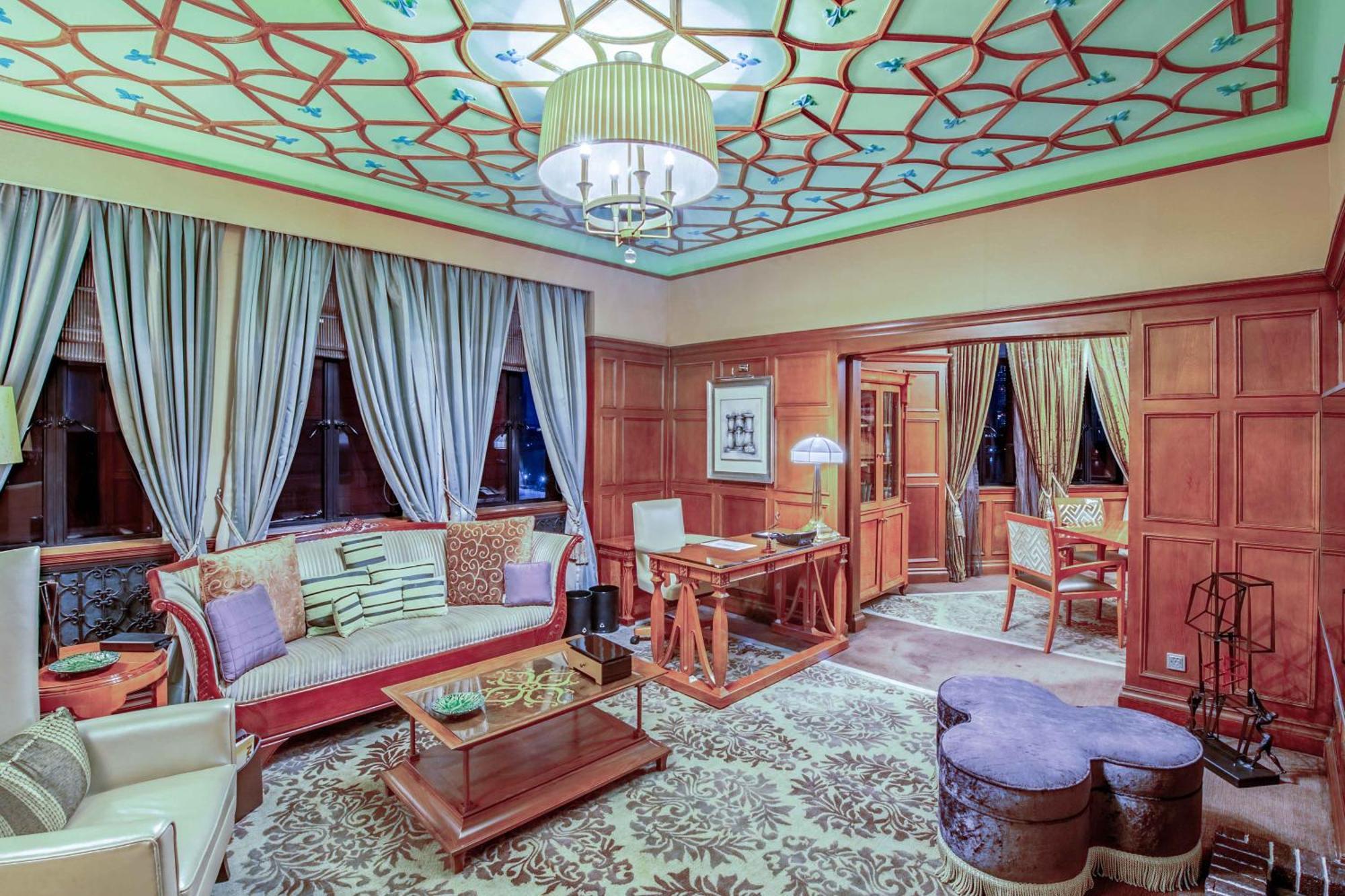 Fairmont Peace On The Bund 5* Şanghay