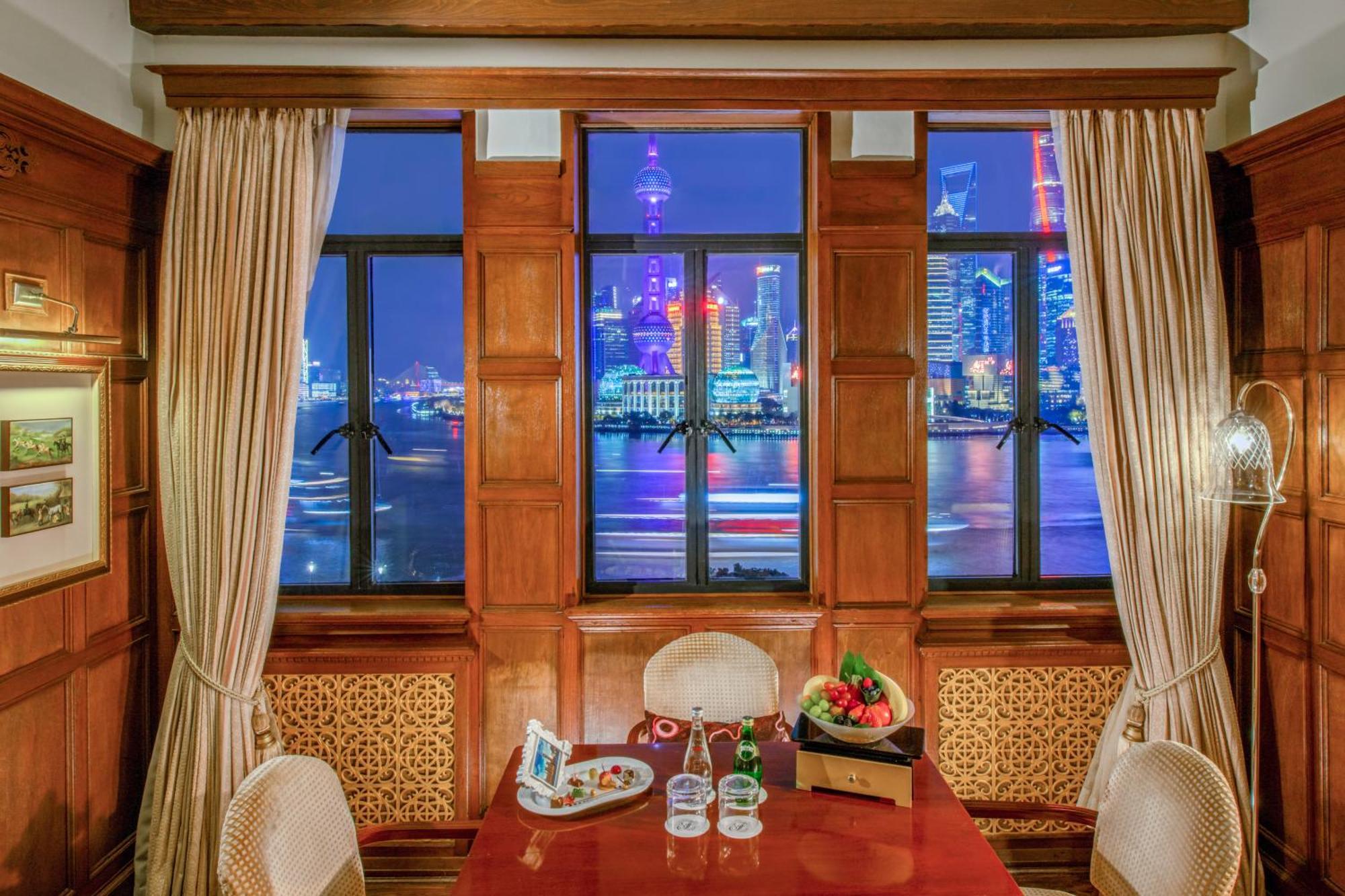 Fairmont Peace On The Bund 5*