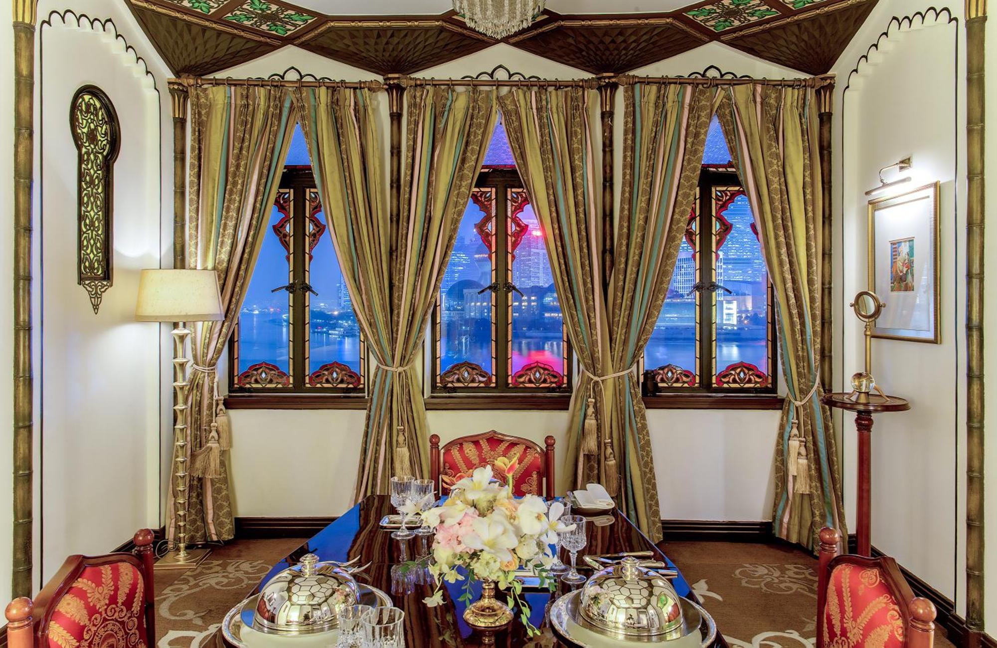 Hotel Fairmont Peace On The Bund 5*