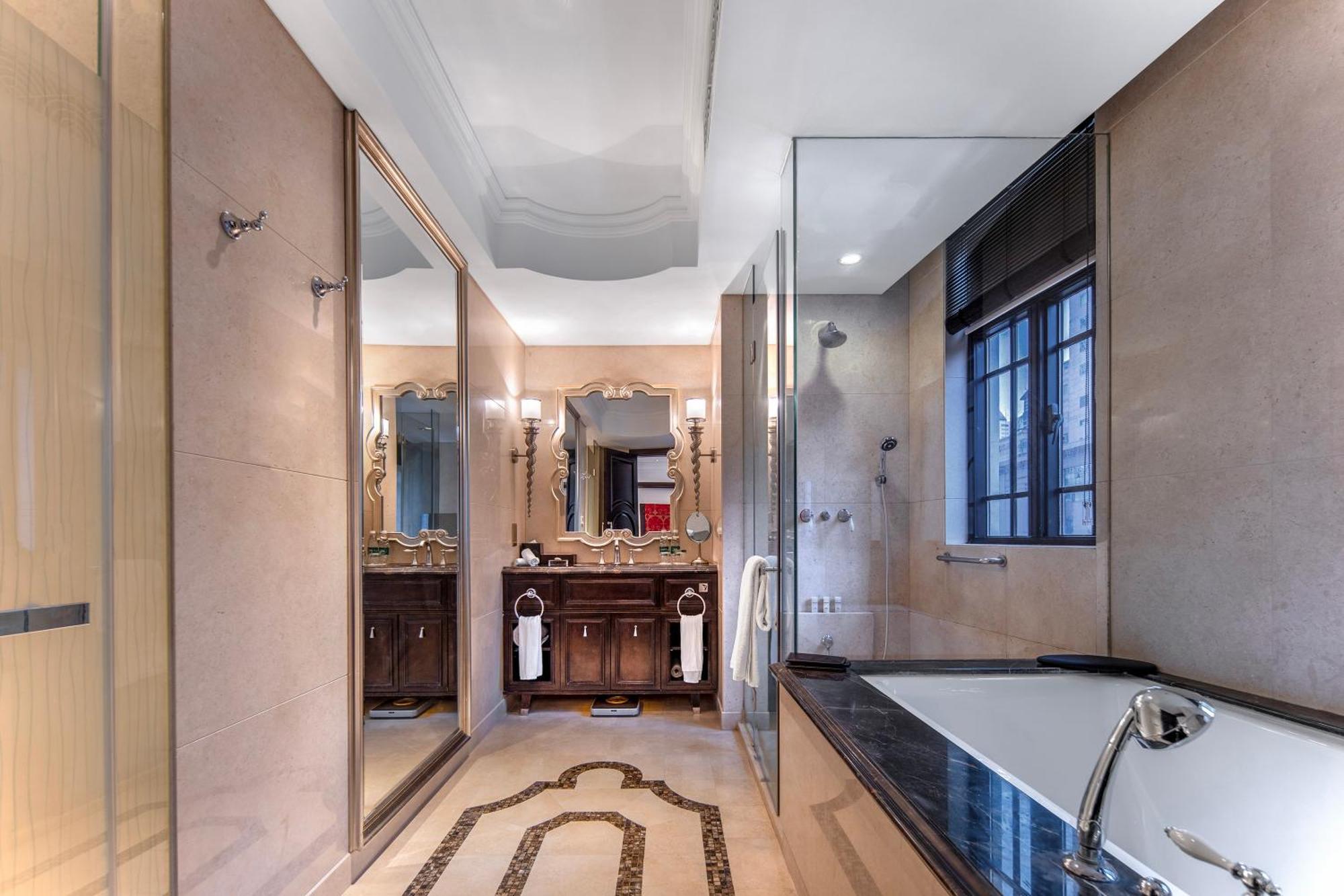 The Yangtze Boutique Hotel