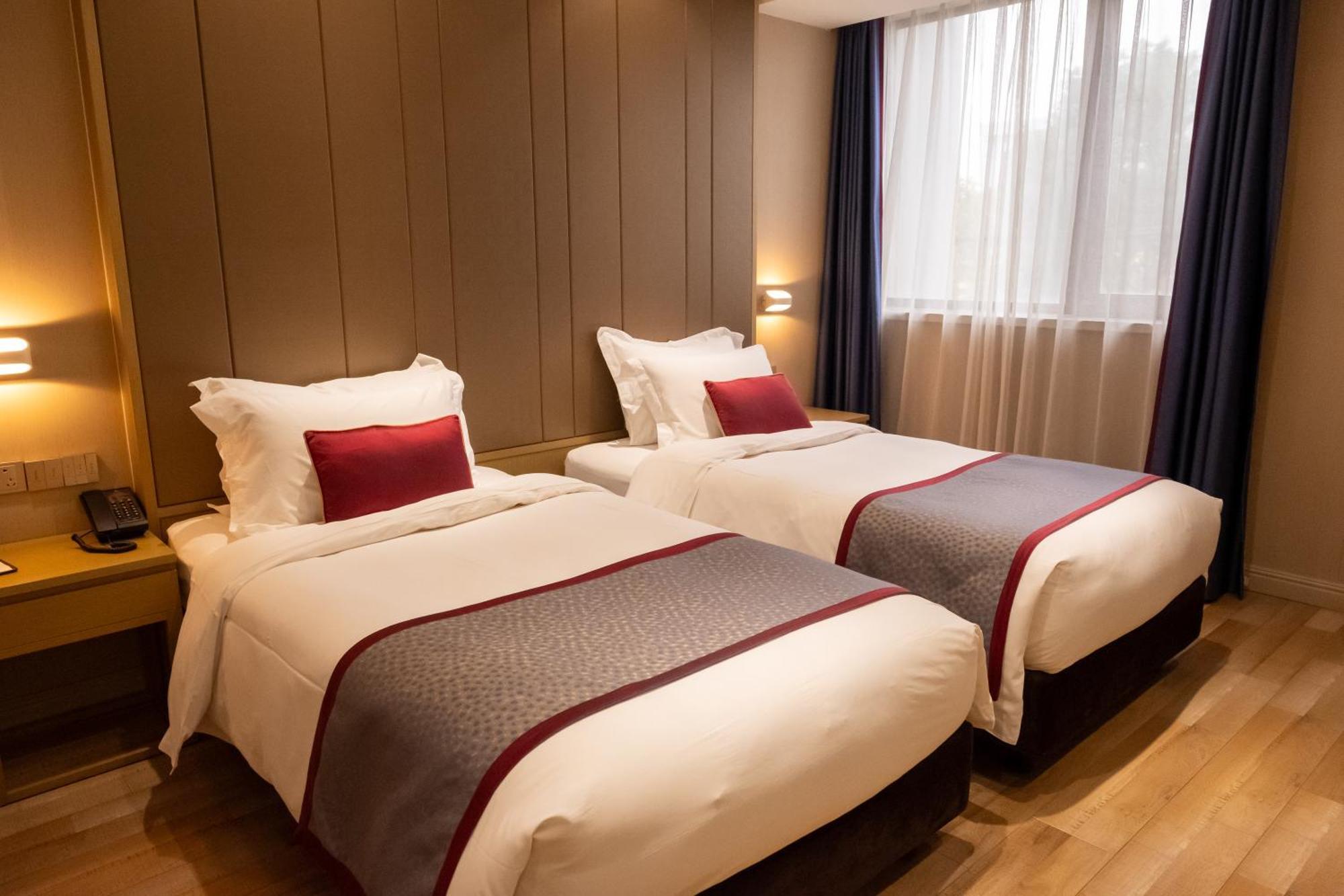 Hotel Shanghai-deco Hotel-free Shuttle Bus To Pudong Airport And Disneyland