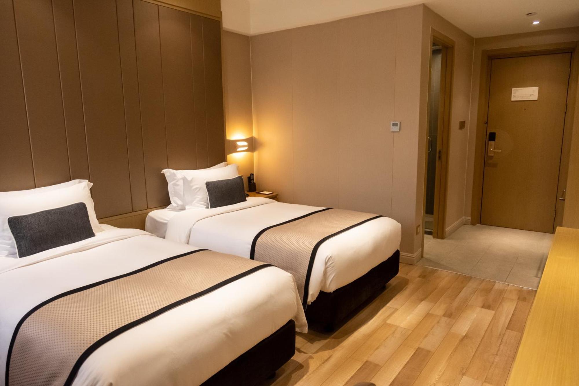Shanghai-deco Hotel-free Shuttle Bus To Pudong Airport And Disneyland 4* Shanghái