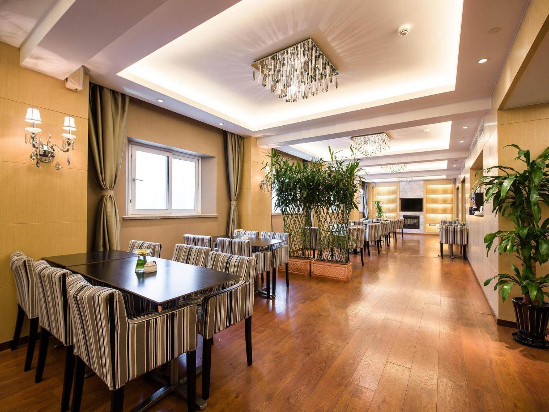 Park By Radisson Downtown Hotel 4*