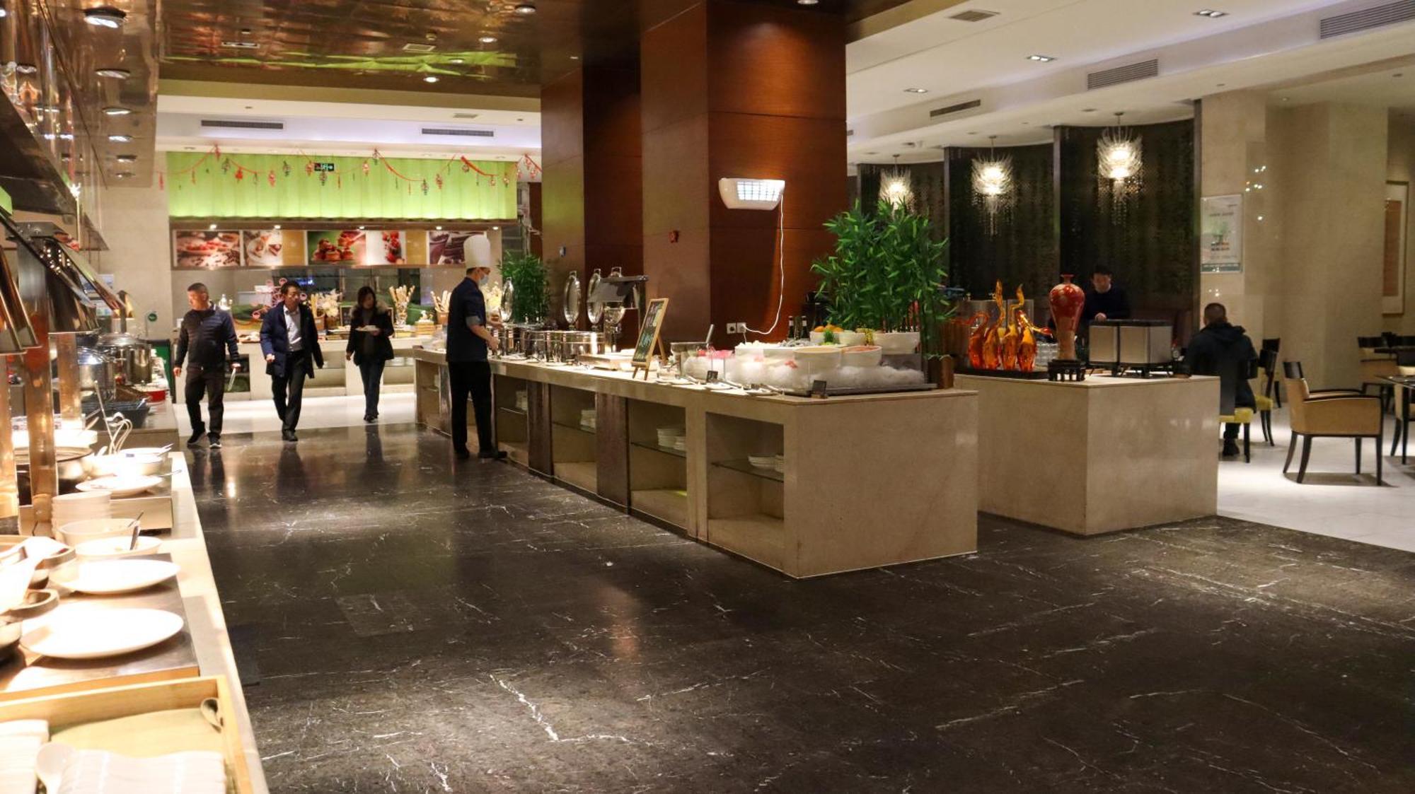 Lv Shou Hotel