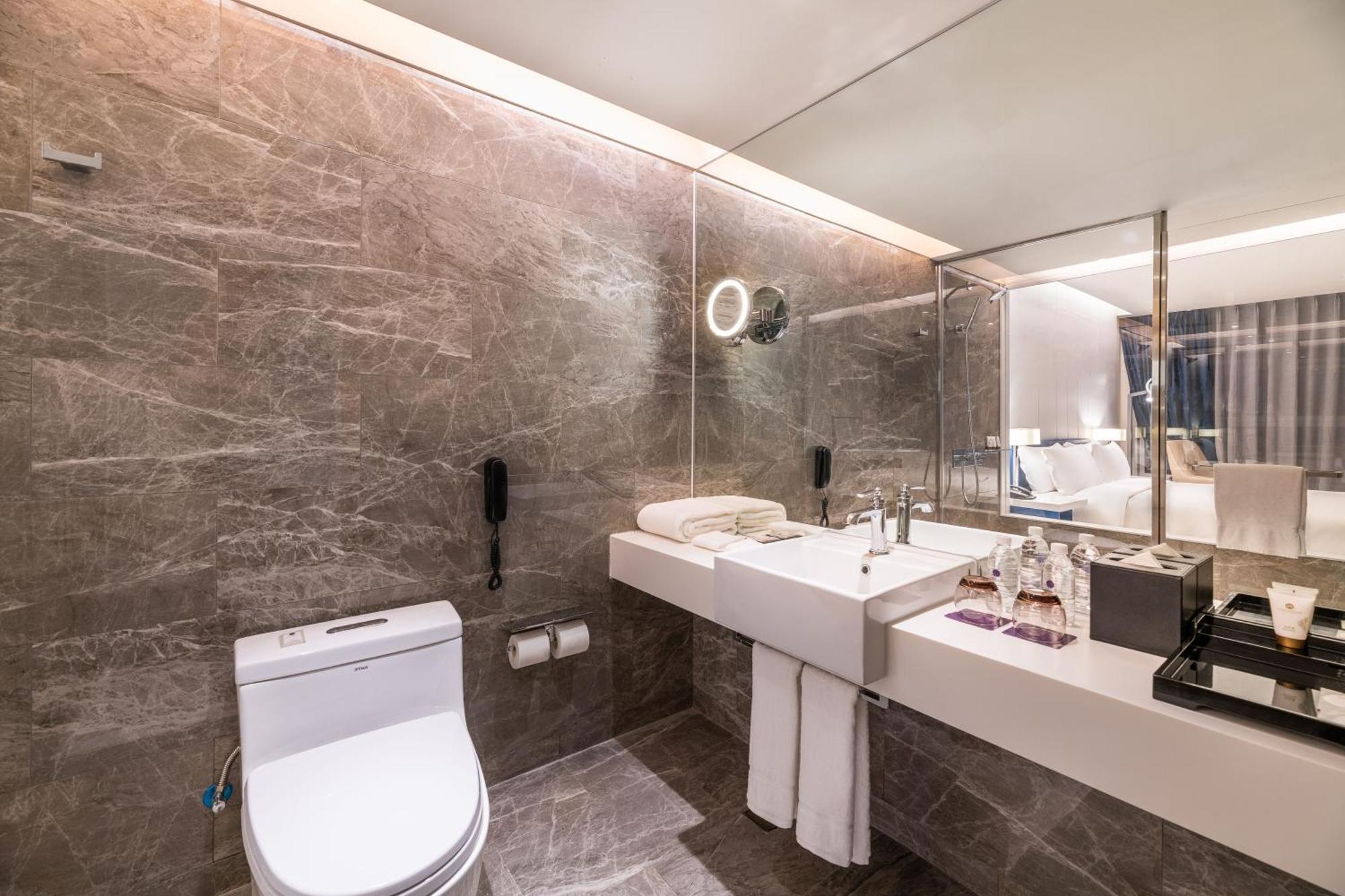 Grand Mercure Century Park - Free Shuttle Bus To Sniec 5* Shanghai