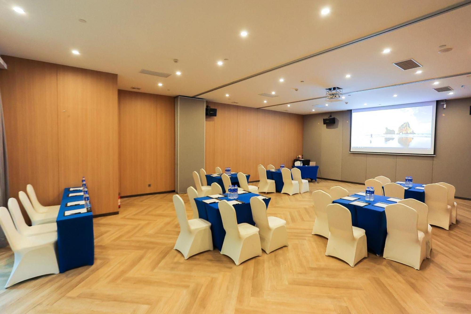 Express Xuhui Binjiang, An Ihg 4* Shanghai