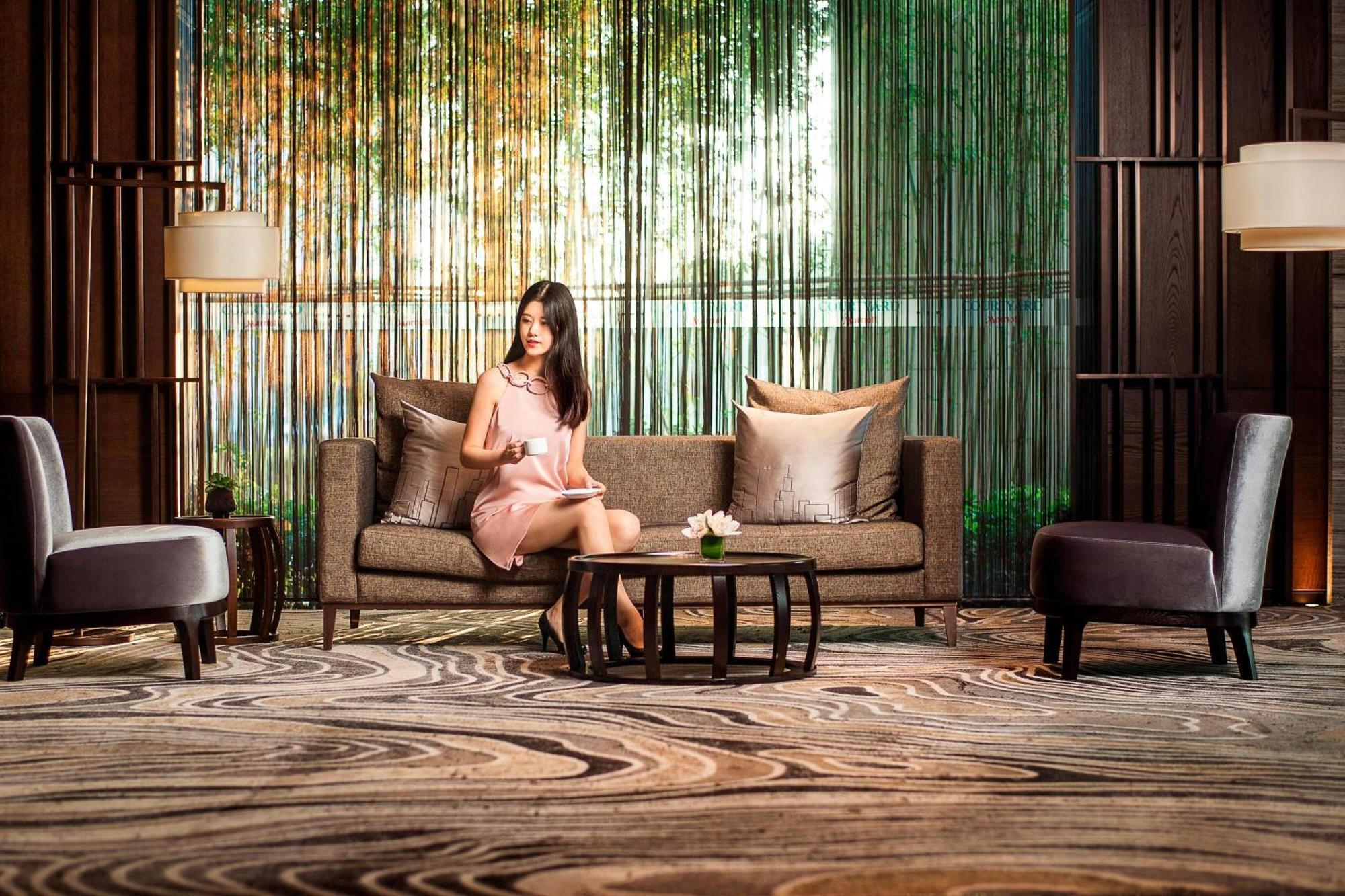 Courtyard By Marriott Shanghai International Tourism And Resorts Zone Hotel Shanghai