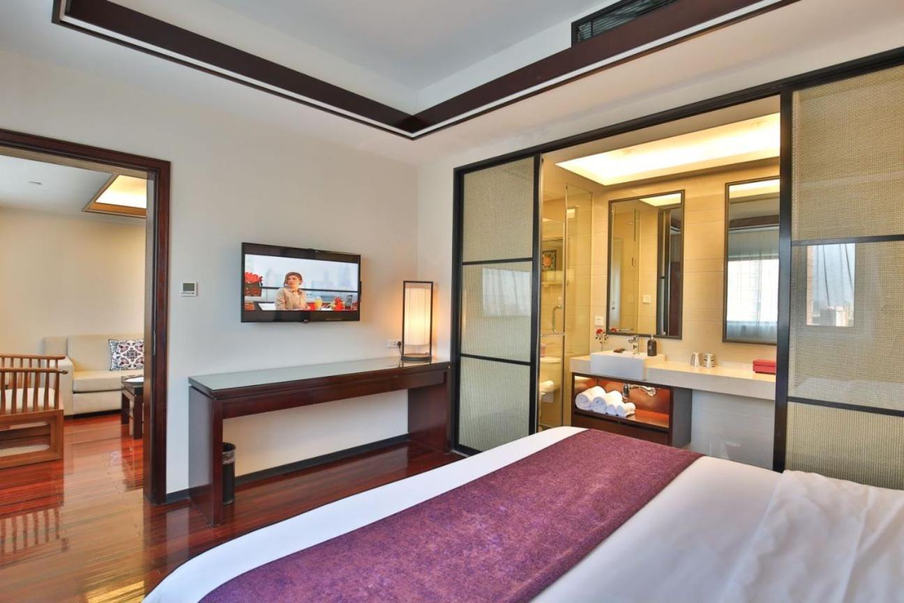 Ssaw Boutique Hongkou Hotel 3*