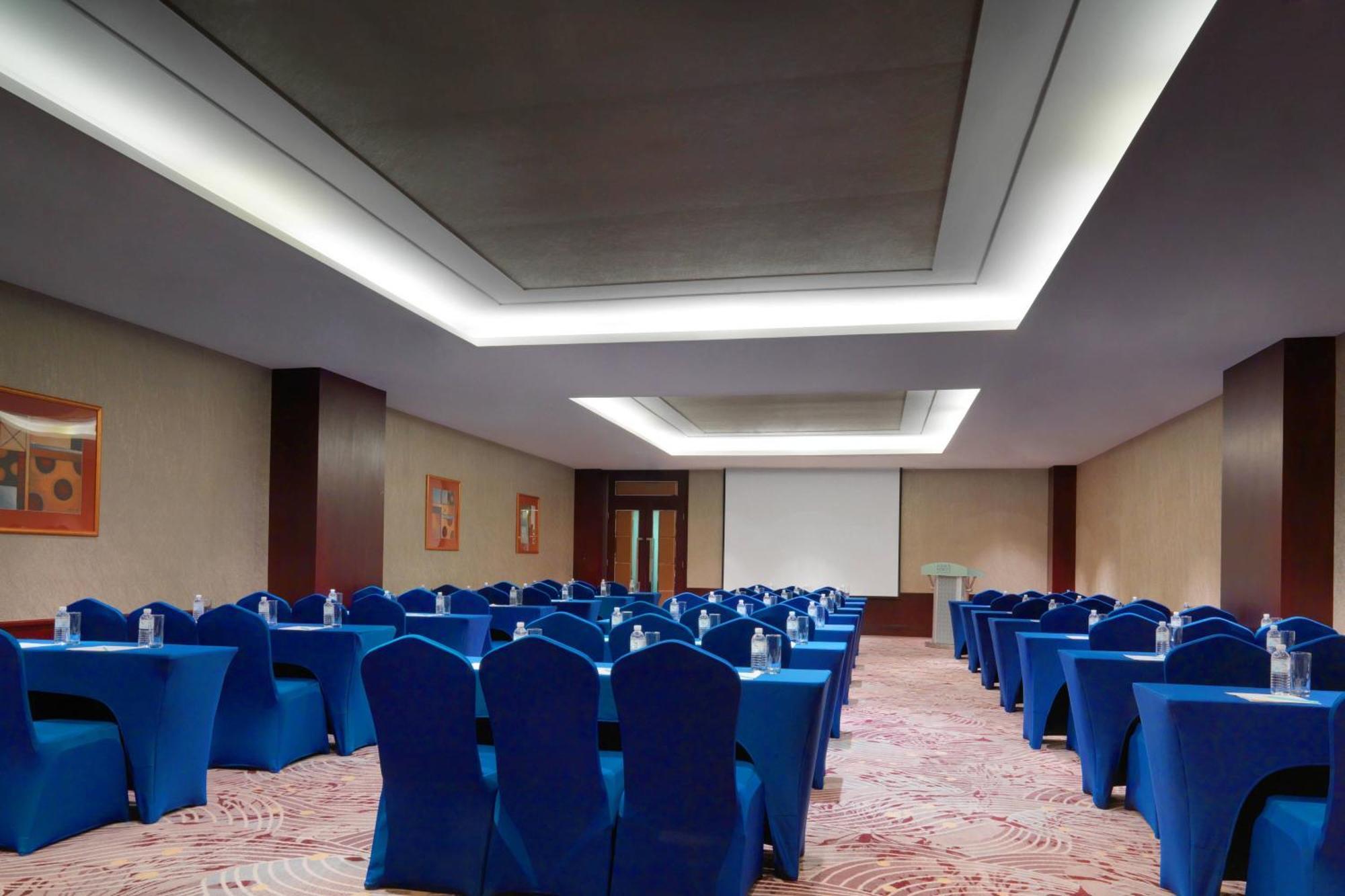 Four Points By Sheraton Shanghai, Daning Hotel