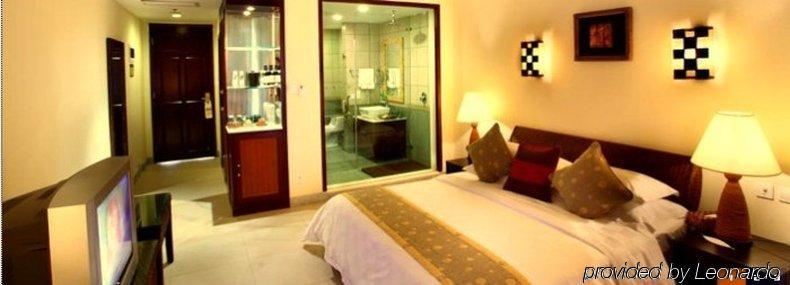 Hotel Jin Jiang East Asia 2*